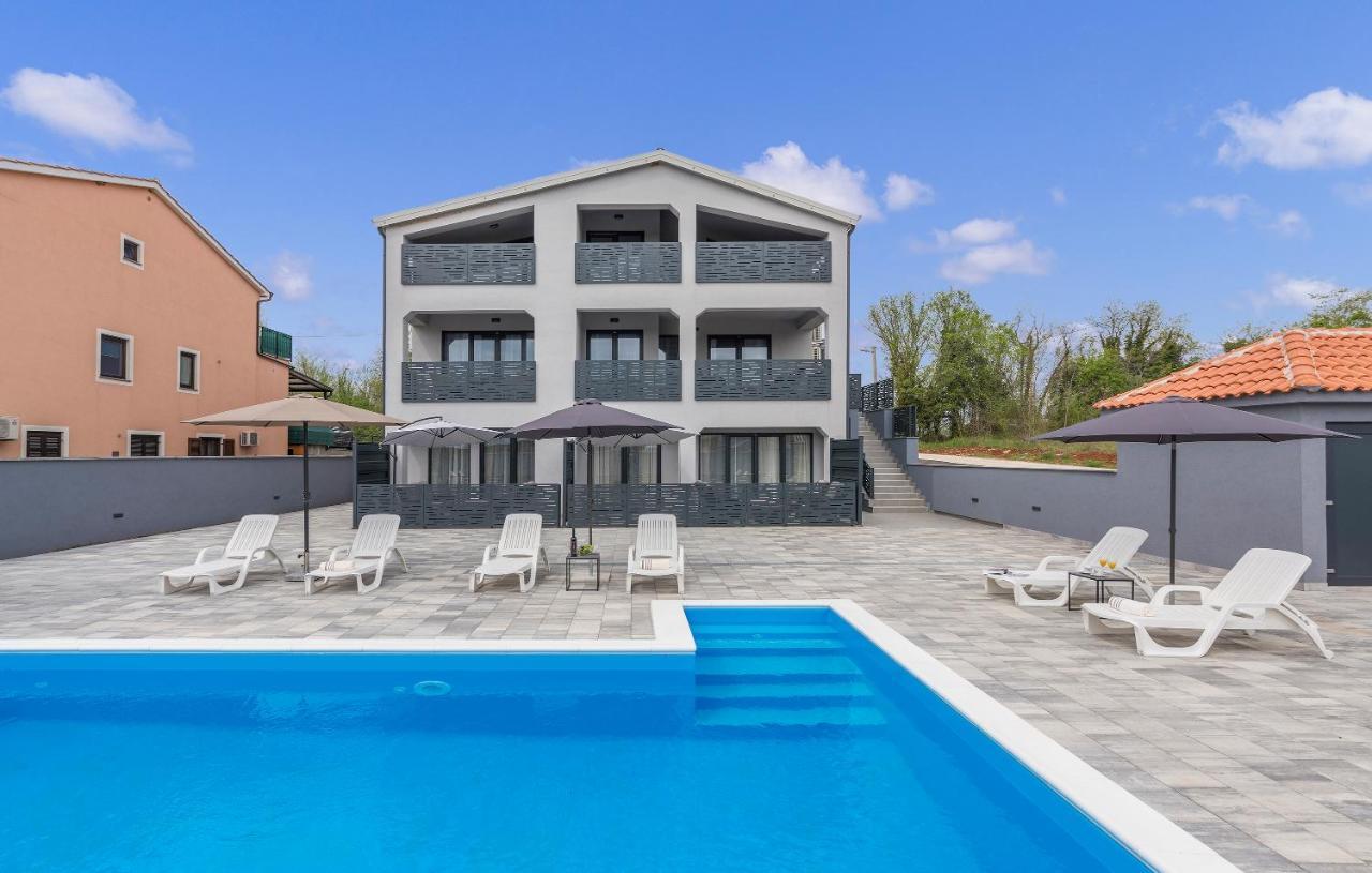 Apartmani Natalija Porec Bagian luar foto