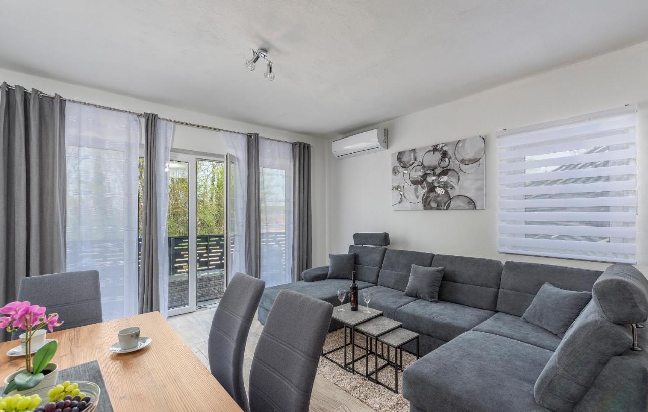 Apartmani Natalija Porec Bagian luar foto