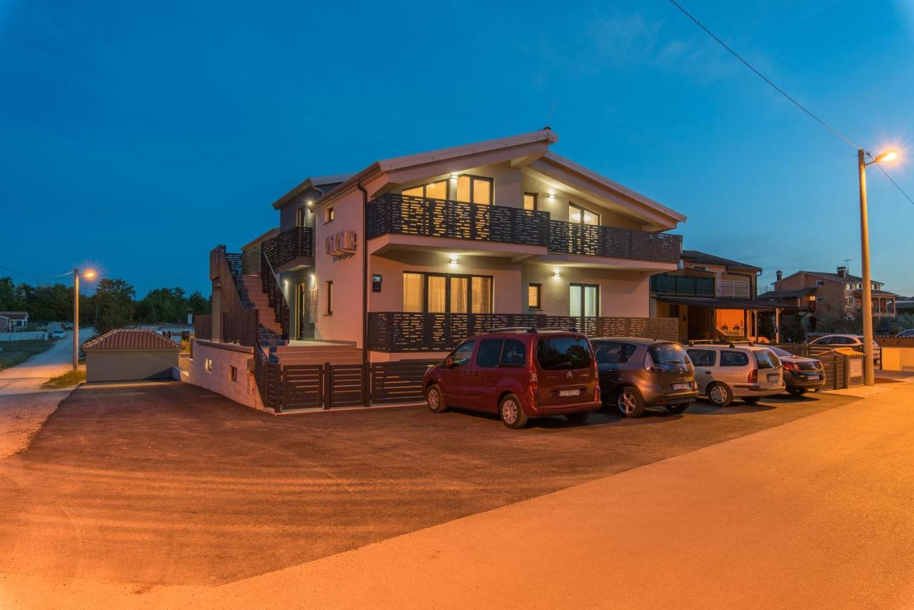 Apartmani Natalija Porec Bagian luar foto
